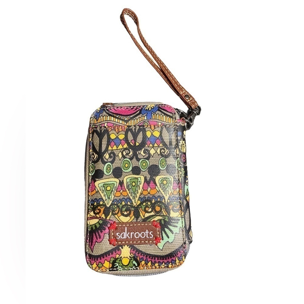 Sakroots Elephant Embroidered Smartphone Wristlet